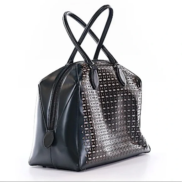 NWT Alaia Large Laser Cut Handbag with pouch and mirror. Black. $3500 retail - Picture 3 of 17